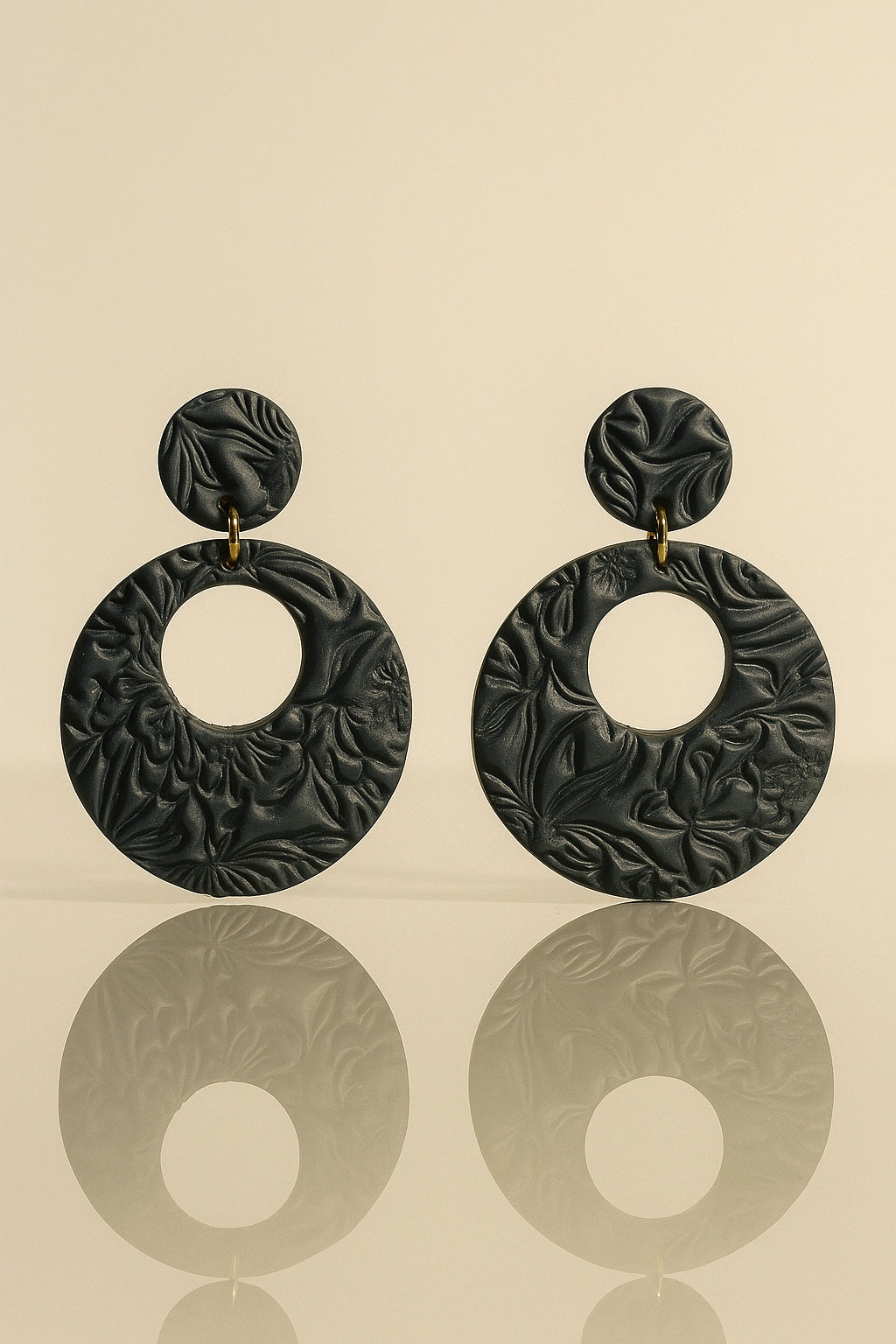 Poppy (Black)